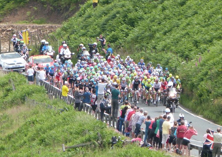 Tour de France peloton on Cote de Blubberhouses