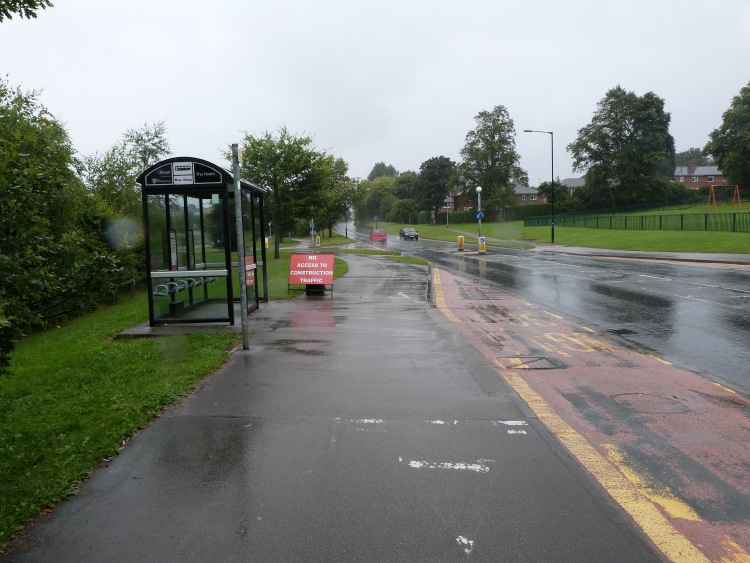 Cyclists give way to bus stop, Skipton Road, Harrogate