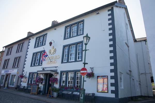 Howard Arms, Brampton