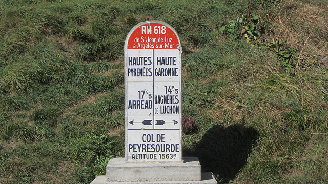 Col de Peyresourde milepost