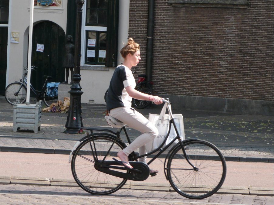 Cycling with shopping, Utrecht