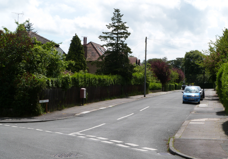 Turn off Warwick Crescent onto Hamilton Avenue (unsigned)