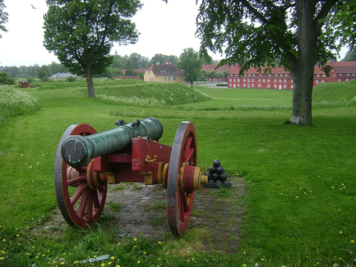 Cannon at the Kastellet