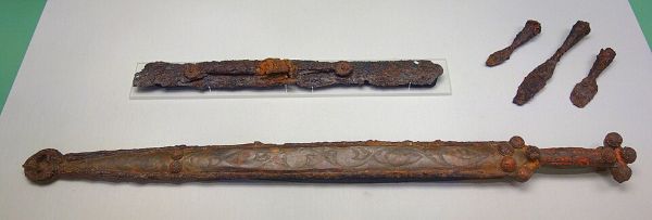 Kirkburn sword