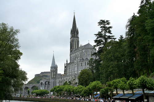 Lourdes Basilica of the Immaculate Conception & Notre-Dame-du-Rosaire
