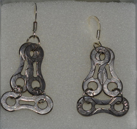 Chain link earrings