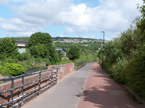 Properly divided footway and cycleway, Five Weirs Walk