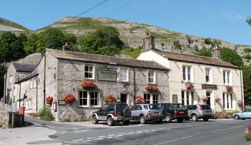 Kilnsey, Yorkshire Dales - about 1.17pm, Stage 1, TDF, 5th July 2014