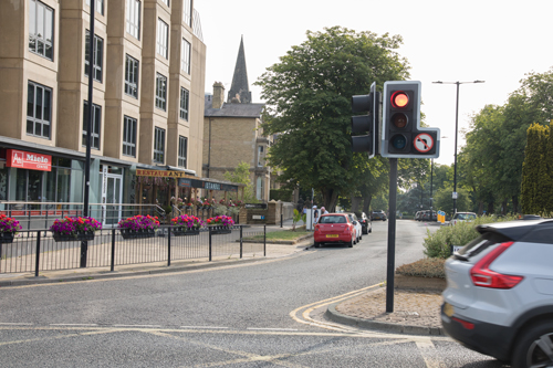Heading east on Victoria Avenue across Station Parade