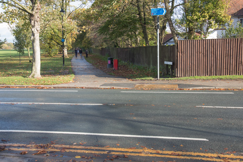 Misaligned dropped kerbs, crossing of Oatlands Drive