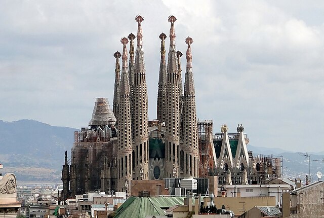 Sagrada Familia, Barcelona, by Bernard Gagnon, CC BY-SA 3.0