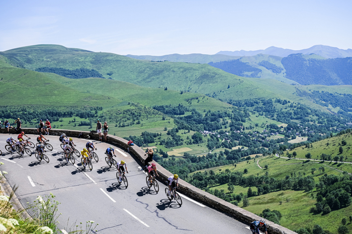 Stage 15 action, by ASO/Charly Lopez