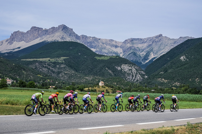 Action on Stage 17, by ASO/Charly Lopez