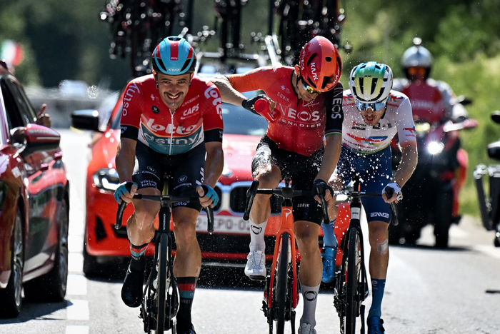 Leading trio on Stage 18, by ASO/Billy Ceusters
