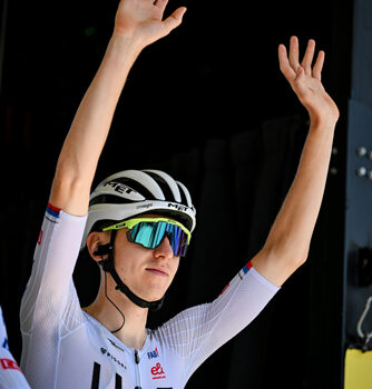 Swooping Down to Valloire on Stage 4 Tour de France 2024 Tadej Pogacar, by ASO/Billy Ceusters
