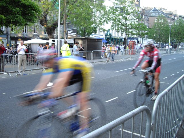Edinburgh Nocturne, by Callum Black, CC BY-SA 2.0