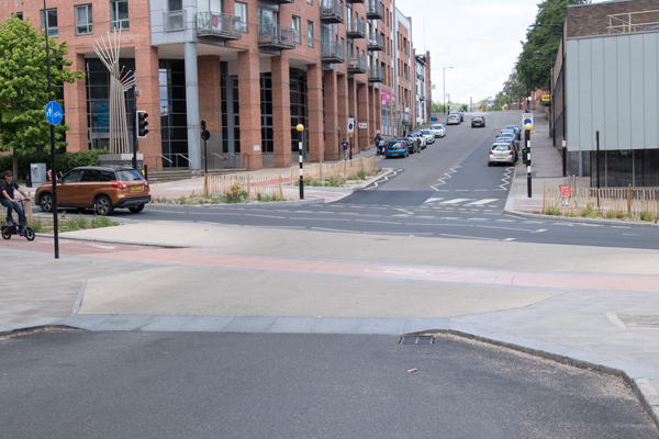 Junction treatment at Queen Street