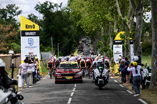 The start at Muret on Stage 15 TDF 2025, by A.S.O./Charly Lopez