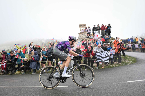 Ben O'Connor on Col de la Loze, by A.S.O./Billy Ceusters