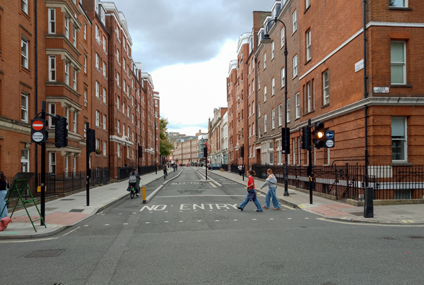 Contraflow cycling on Tavistock Place